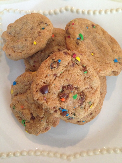 These cookies, are easy to make and taste absolutely delicious!  You don't even have to warn people they are gluten-free, they are THAT GOOD!